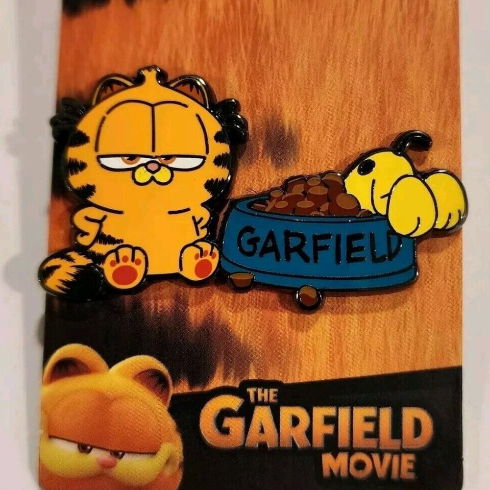 the Garfield Movie 2024 Garfield Oddie Food Bowl Enamel Pin NEW